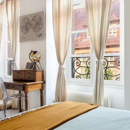 Travel Homes - The Invitation, Ideal Little Venice Apartment